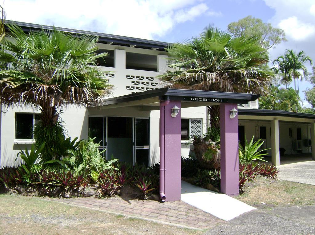 Bramston Beach Motel Bagian luar foto