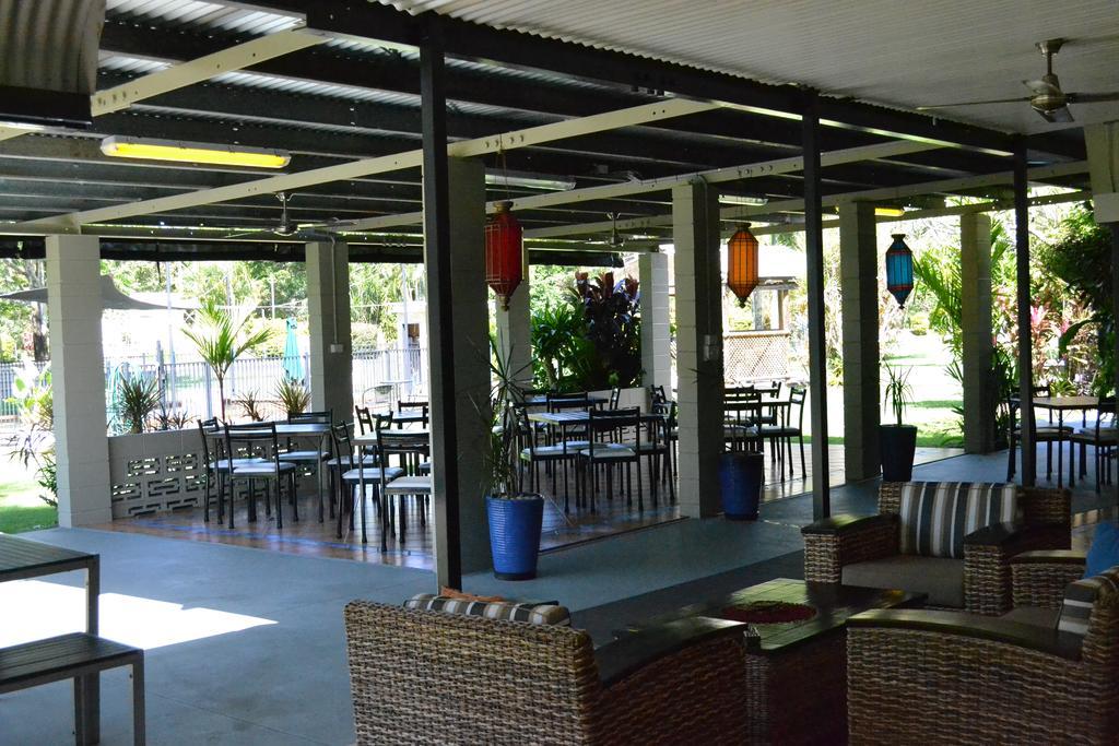 Bramston Beach Motel Bagian luar foto