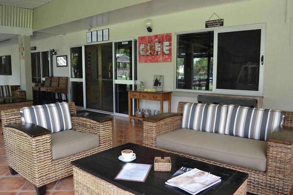 Bramston Beach Motel Bagian luar foto